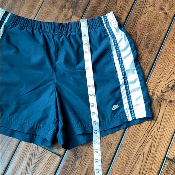 Nike navy shorts with pockets size S - Picture 6 of 8